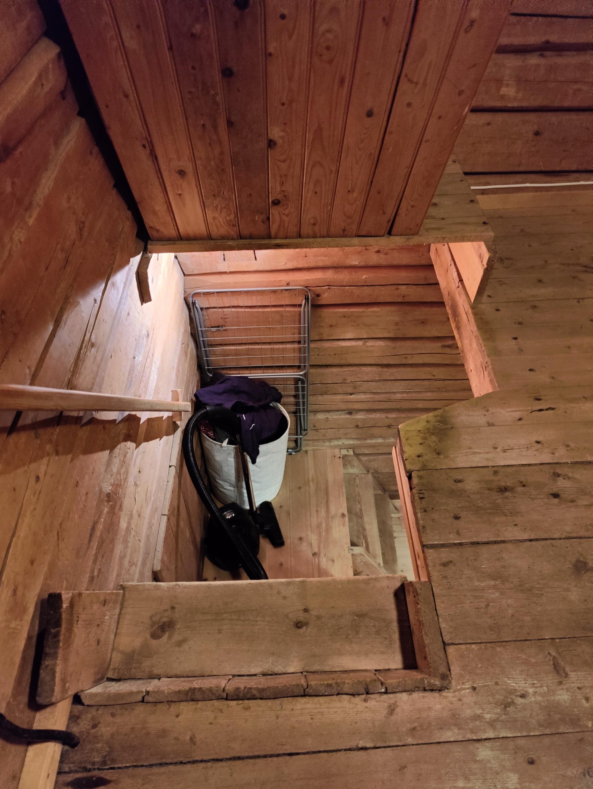 Trapperom i 2. etasje